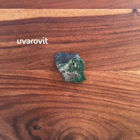 Uvarovit – doplněk pro Bachovy kapky – zesilující účinek